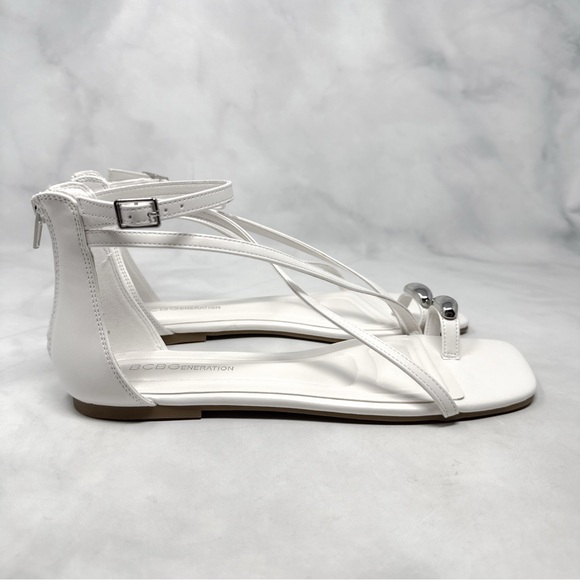 NEW BCBGeneration Kline Embellished Toe Ring Strappy Square Toe Flat Sandals 10 - Picture 4 of 10